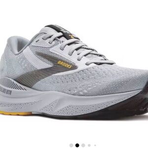 Brooks Men's Gray and Yellow Athletic Shoes